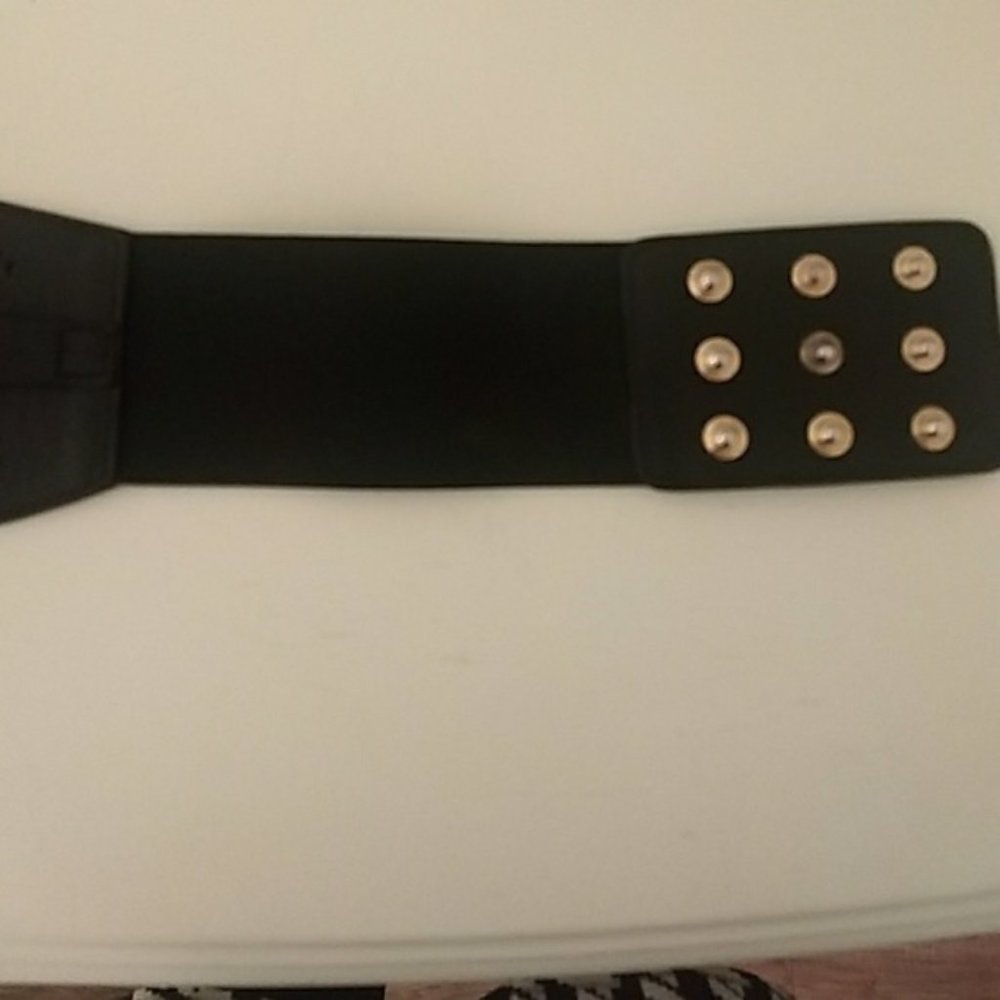 Black Leather Waist Belt - Picture 3 of 4